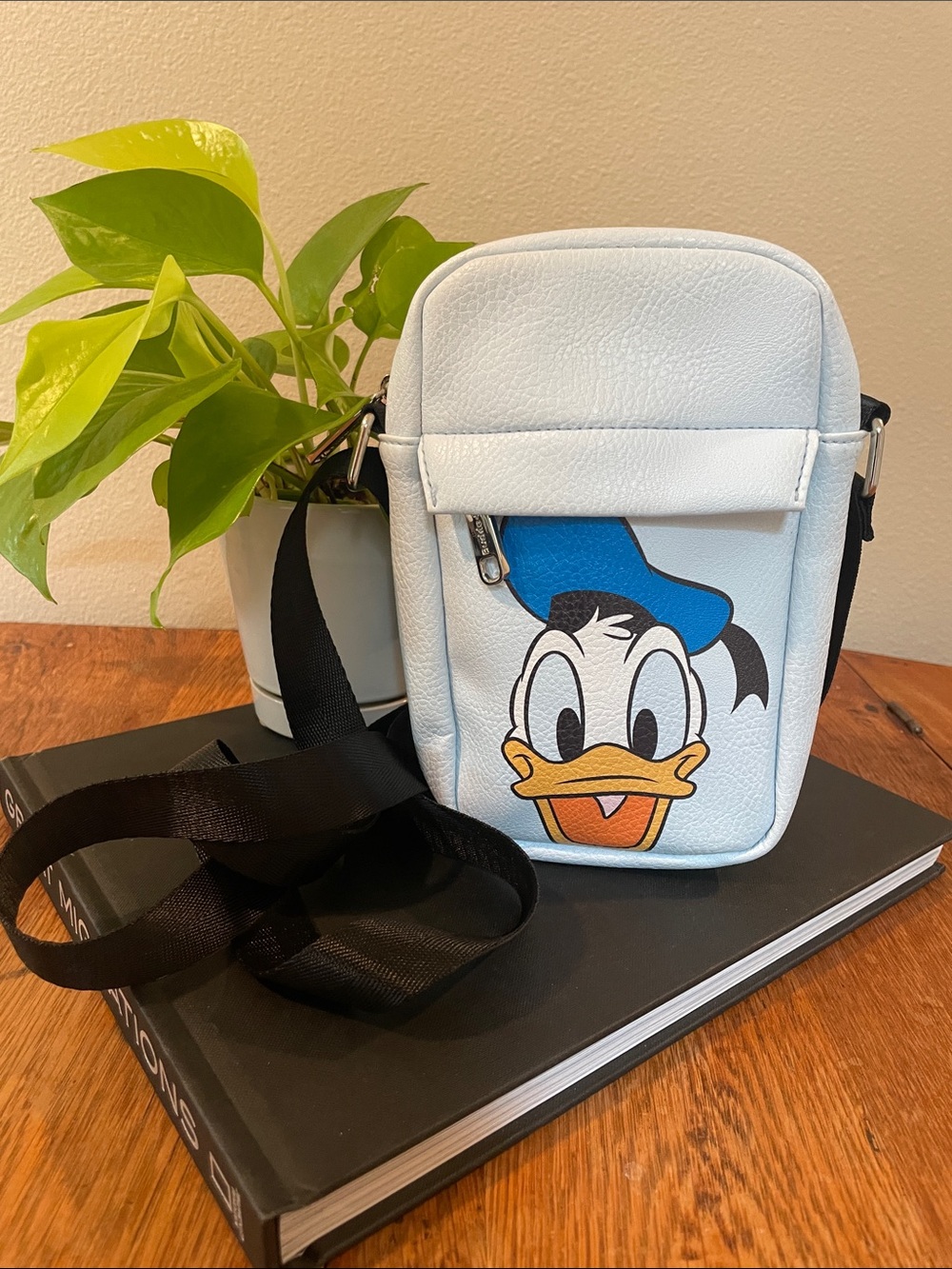 Buckle-Down Disney Donald Duck Sling Bag | Close-Up Face | Blue | Crossbody